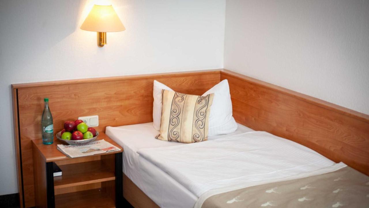 Hotel & Restaurant Zum Hirsch Romhild Eksteriør billede