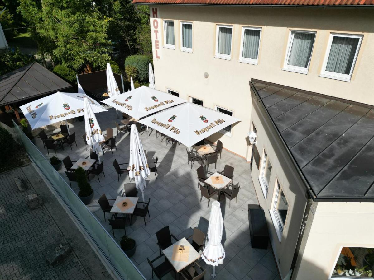 Hotel & Restaurant Zum Hirsch Romhild Eksteriør billede